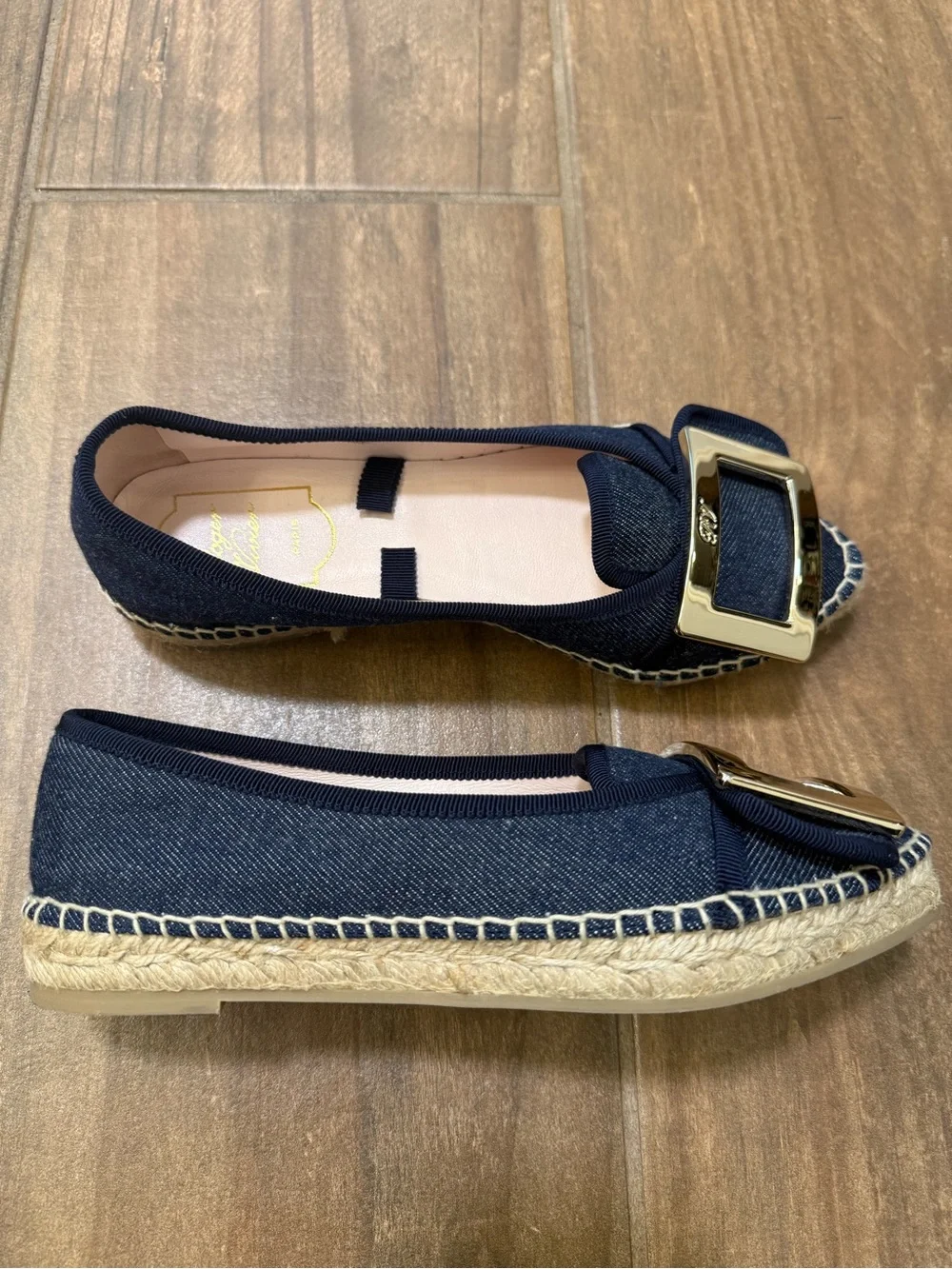 Roger Vivier Denim Espadrille Flat Dark Blue Gold Buckle 34 4 Flatform Shoes